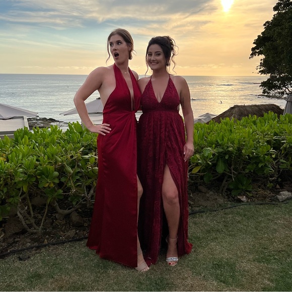 HELLO MOLLY - EAST ATLANTA MAXI DRESS WINE - Picture 2 of 5